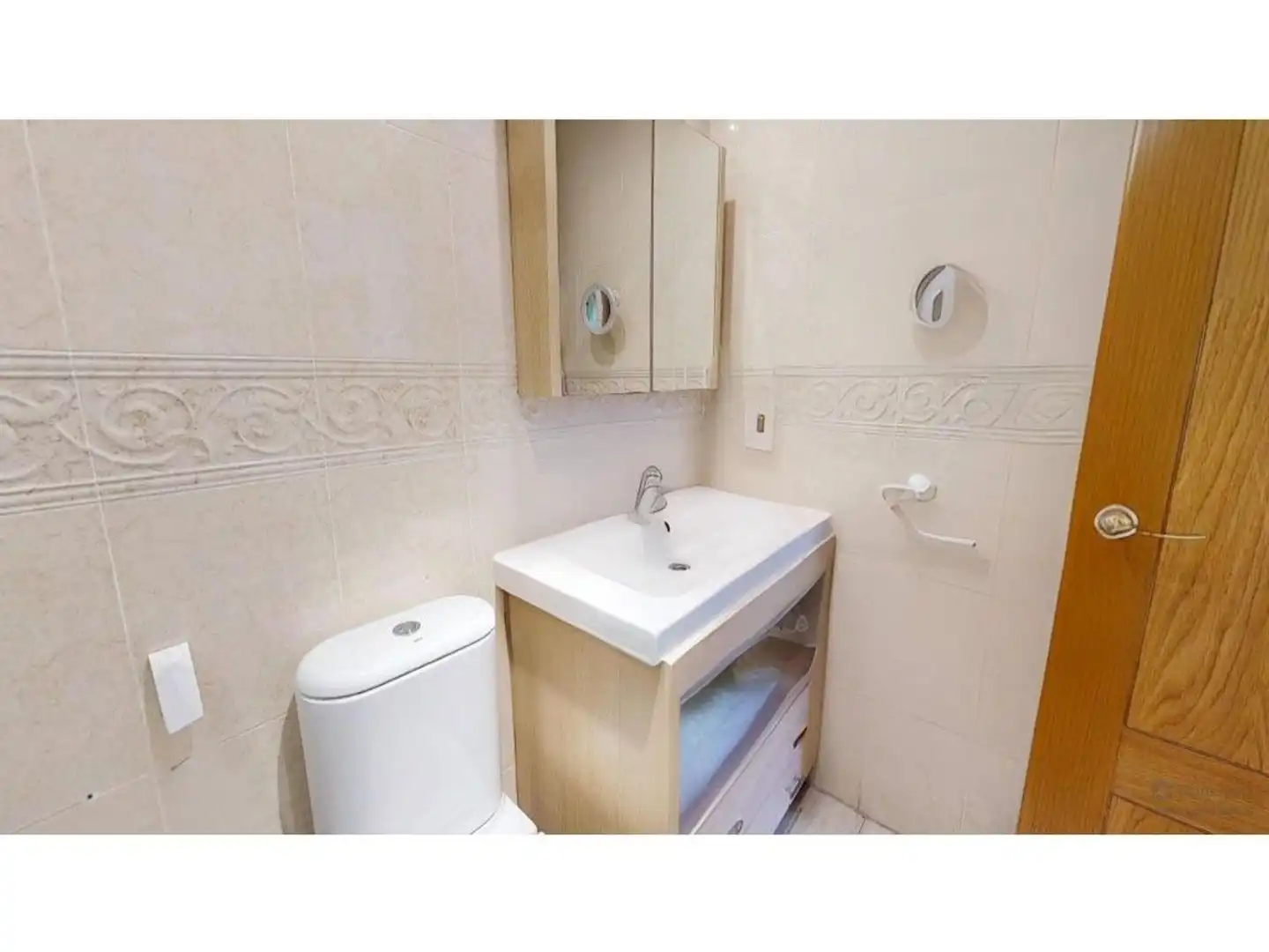 Baño de Piso en venta en Mislata con Aire acondicionado, Jardín privado y Terraza