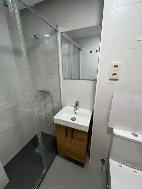 Badezimmer von Wohnung zum Verkauf in Zaragoza mit Klimaanlage und Abstellraum