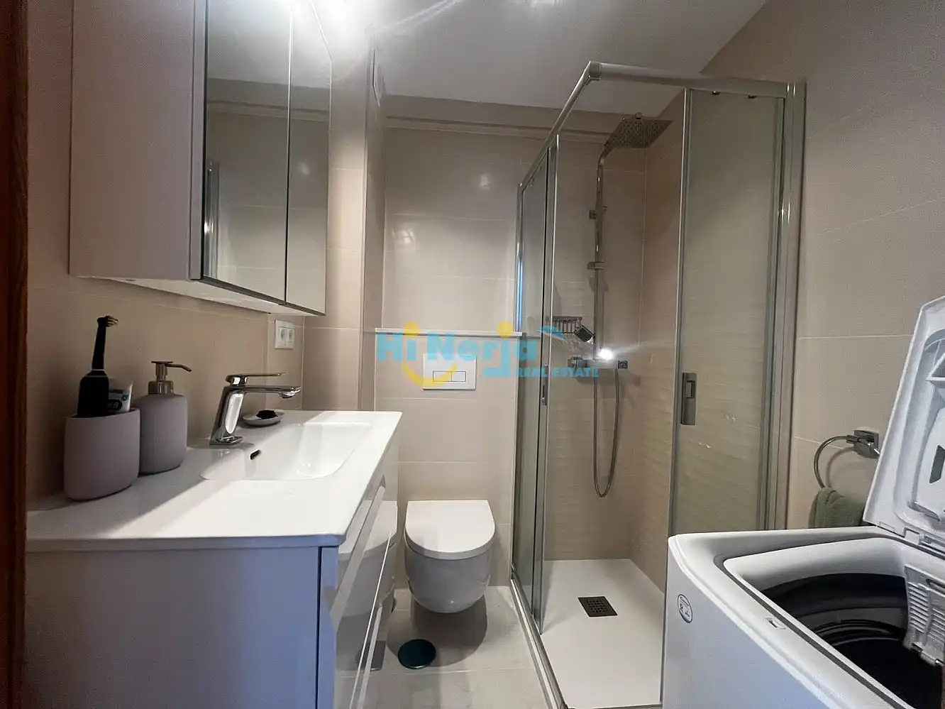 Bany de Apartament en venda en Algarrobo amb Aire condicionat, Calefacció i Terrassa