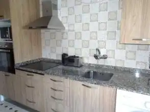Küche von Wohnung zur Miete in Gijón  mit Heizung, Parkett und Möbliert