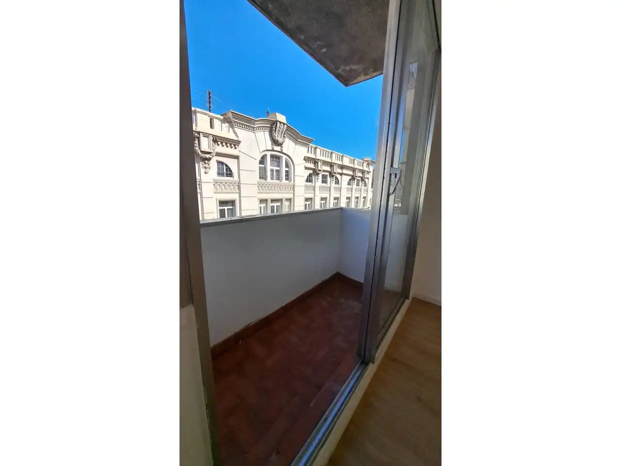 Balcony of Office for rent in Valencia