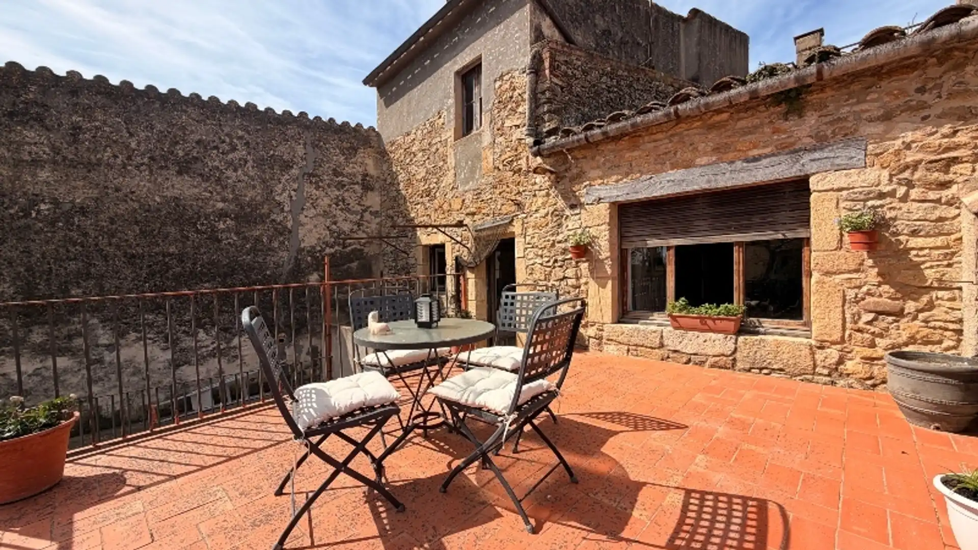 Terrasse von Haus oder Chalet zum Verkauf in Forallac mit Terrasse, Abstellraum und Ofen