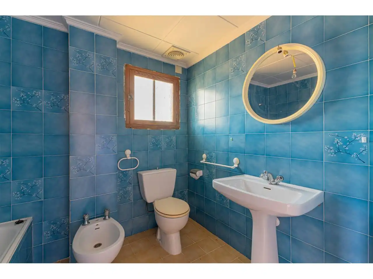 Bathroom of Houses for sale in Ontinyent  with Private garden and Terrace