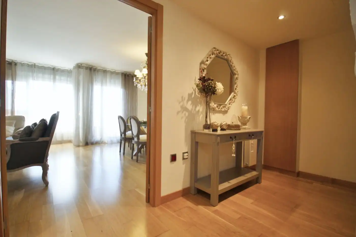 Wohnung zum Verkauf in Alicante / Alacant mit Klimaanlage, Terrasse und Möbliert