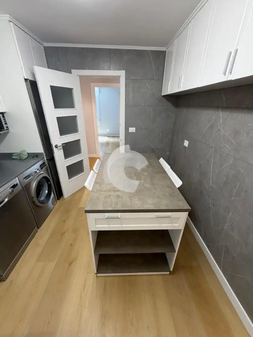 Cuina de Pis de lloguer en Vigo  amb Calefacció