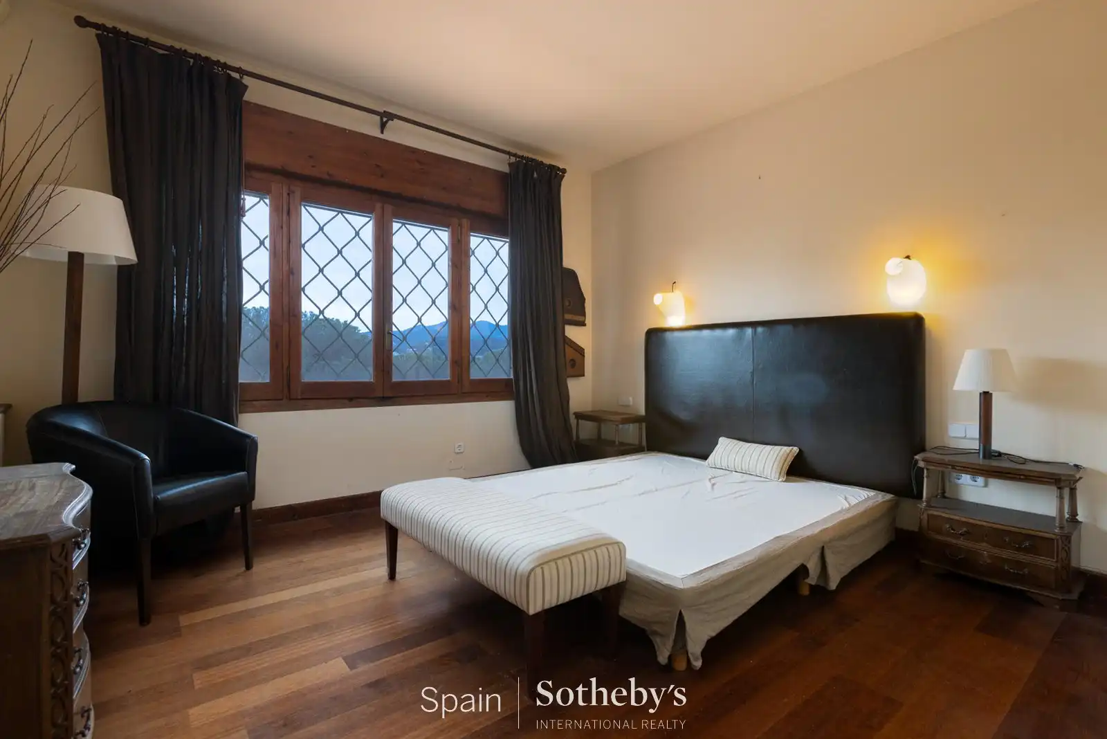 House with pool for sale in Av. Can Corbera, imagen 10