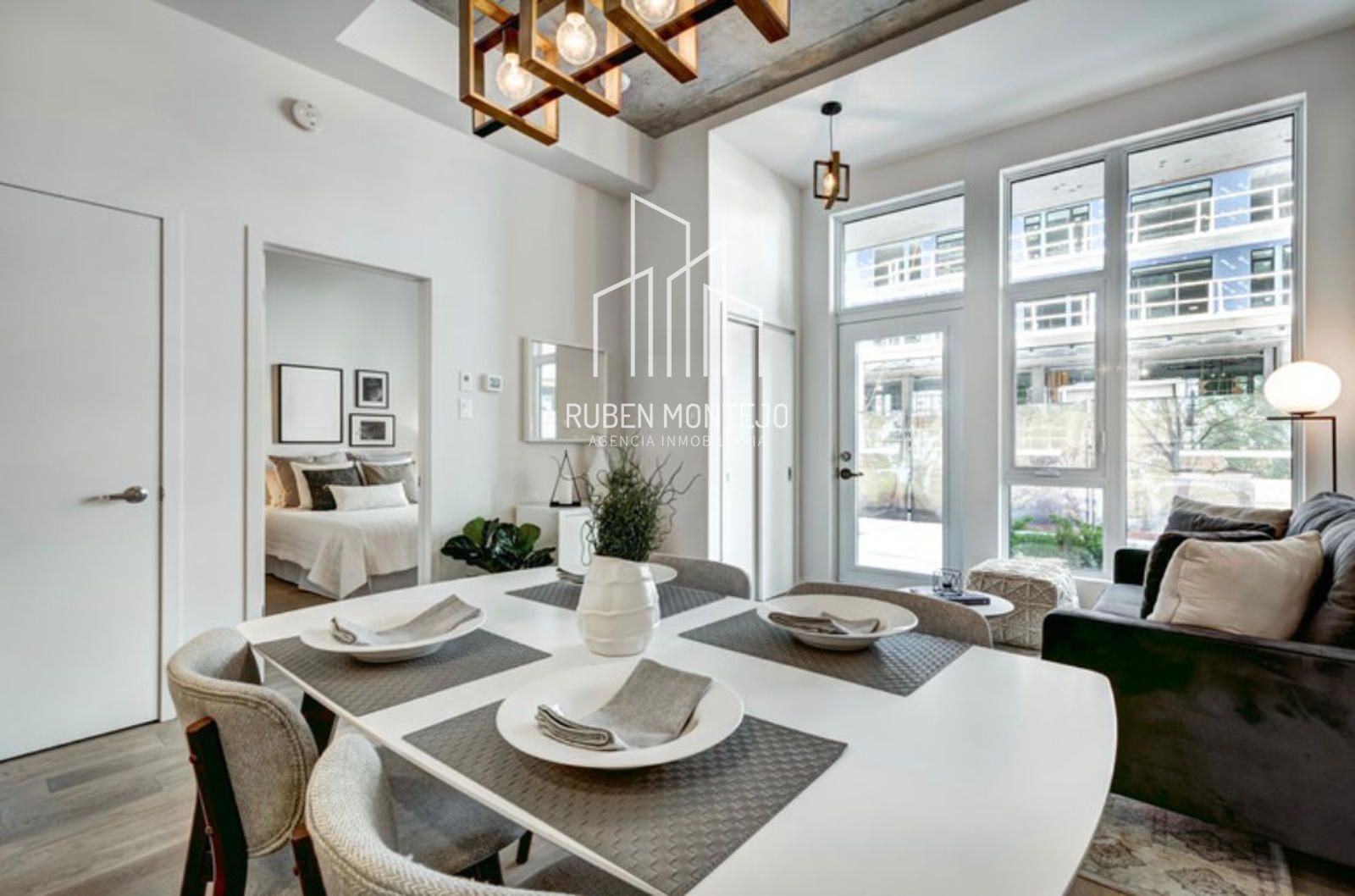 Dining room of Premises for sale in Salamanca Capital