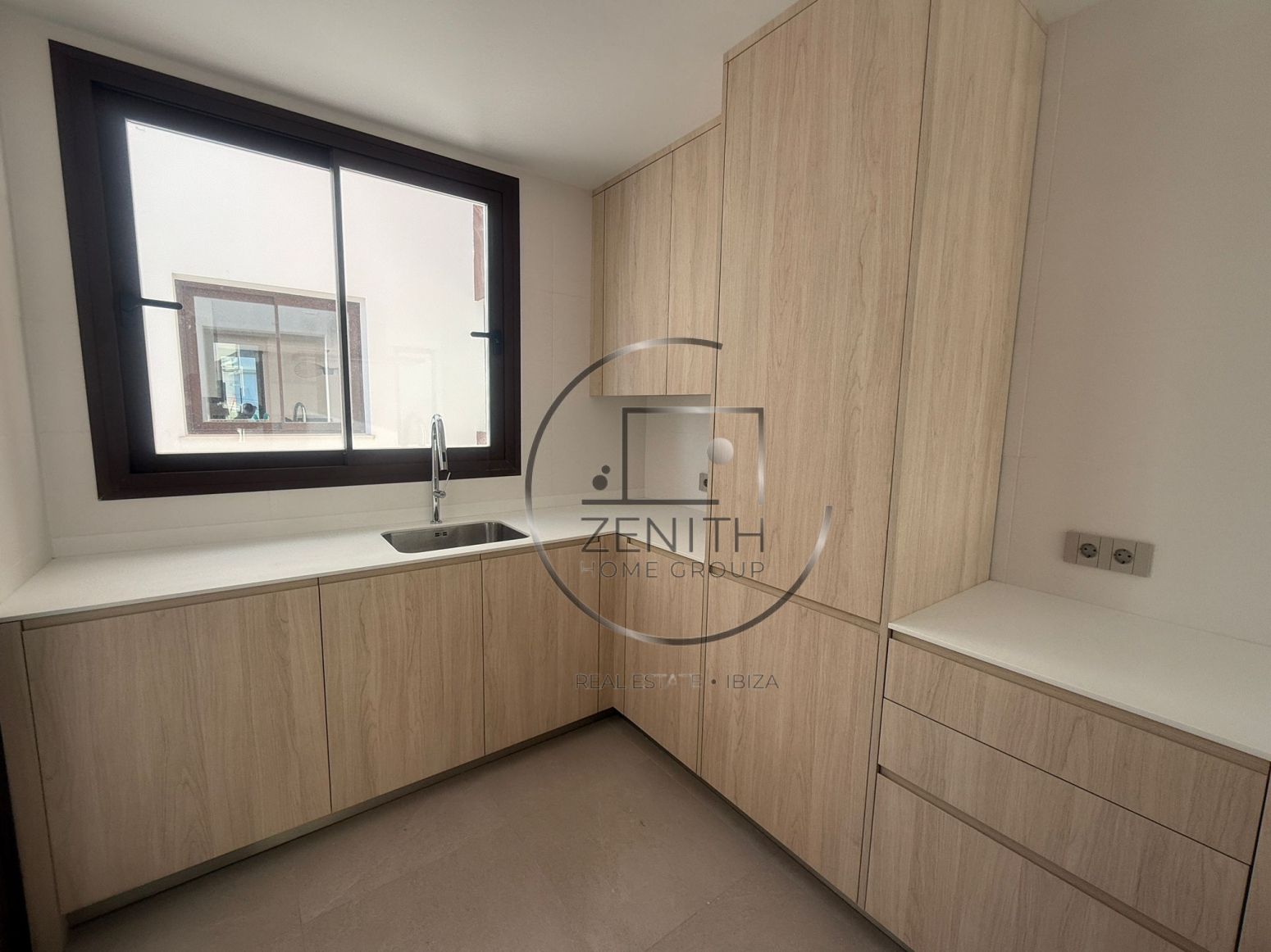 Kitchen of Flat to rent in Santa Eulària des Riu  with Air Conditioner, Heating and Terrace