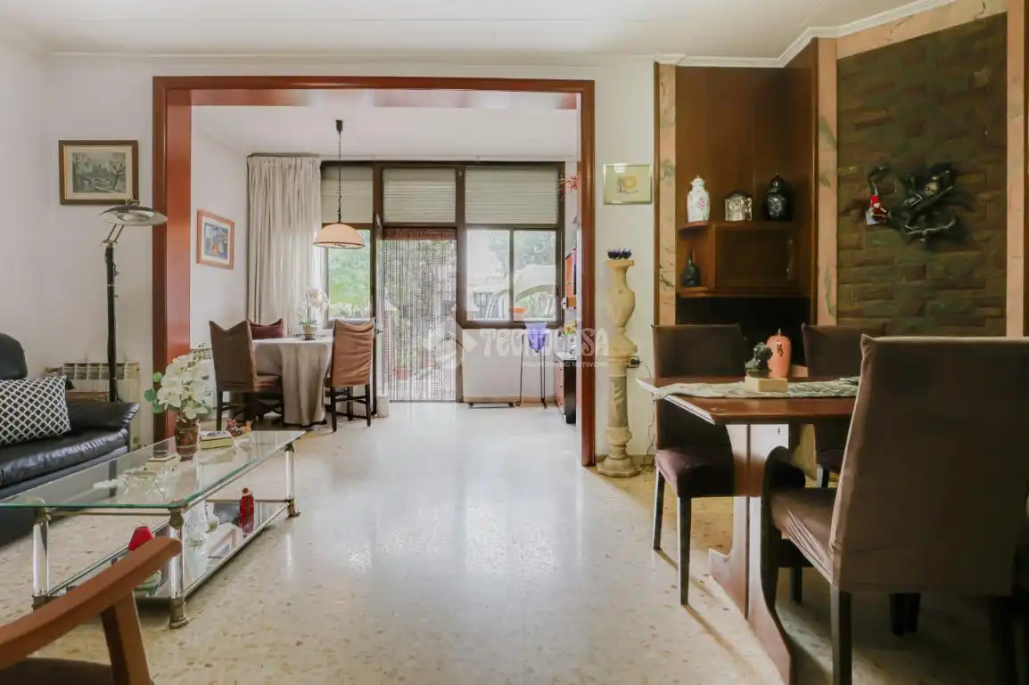Wohnzimmer von Einfamilien-Reihenhaus zum Verkauf in Montcada i Reixac mit Heizung, Terrasse und Balkon
