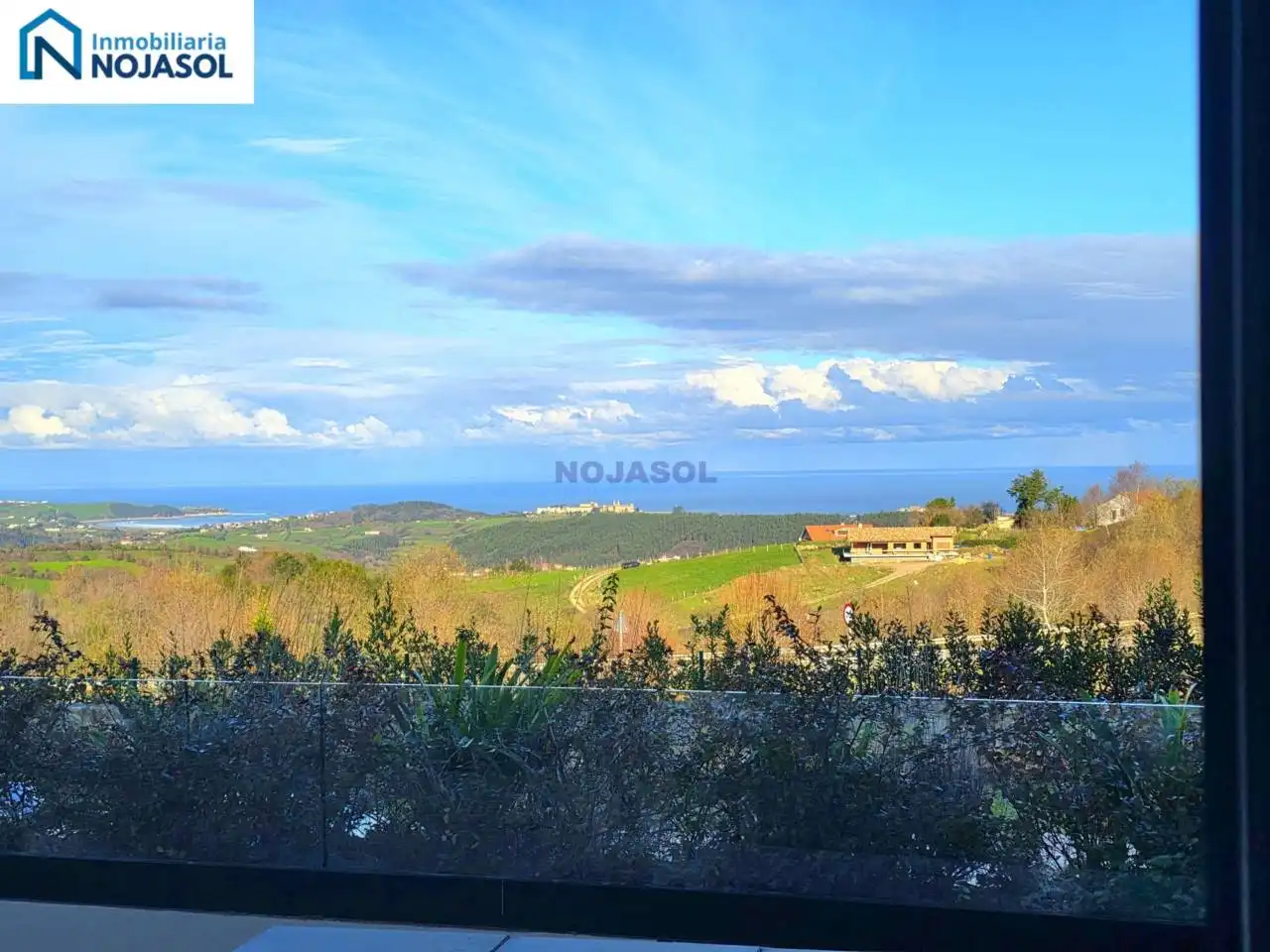 Apartamento en venta en Comillas (Cantabria) con Calefacción, Terraza y Alarma