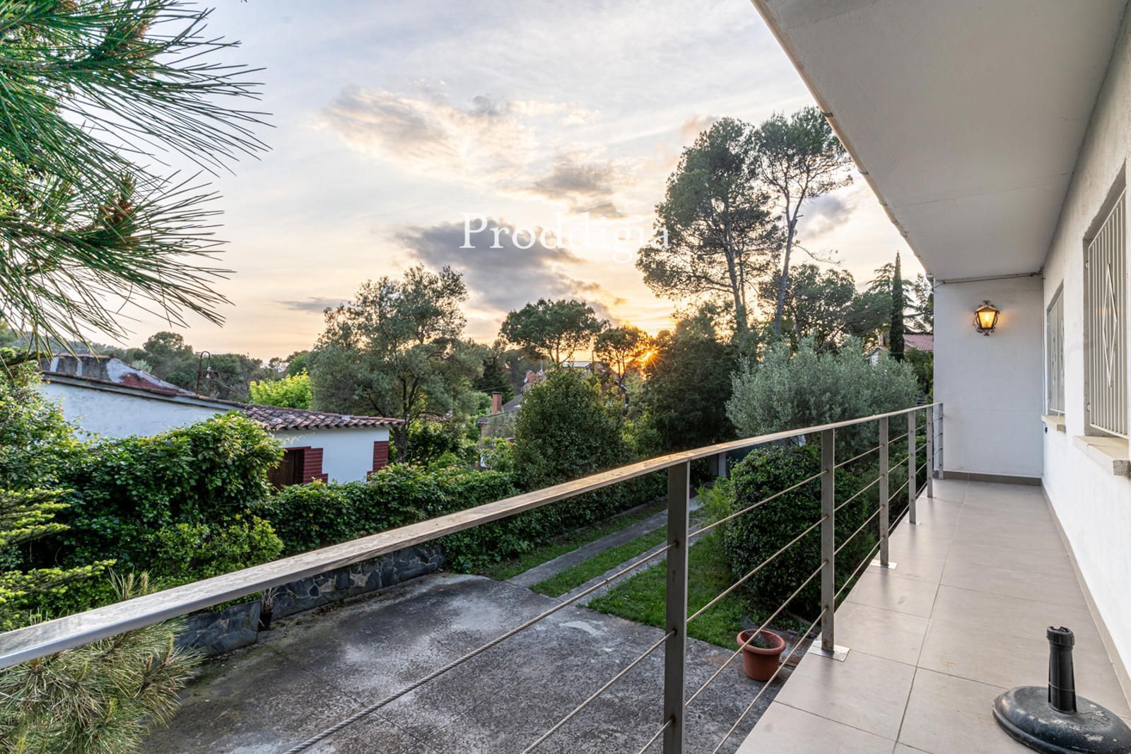 Exterior view of House or chalet for sale in Sant Cugat del Vallès  with Air Conditioner, Heating and Terrace