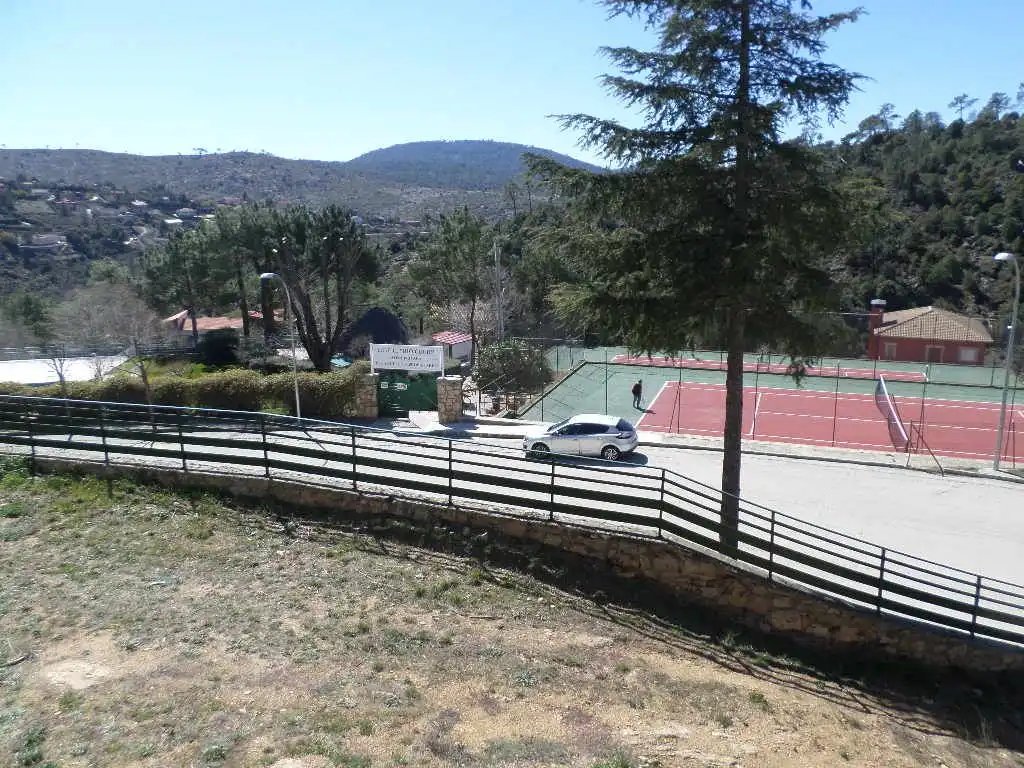 Parking of Houses for sale in Robledo de Chavela  with Private garden, Terrace and Oven