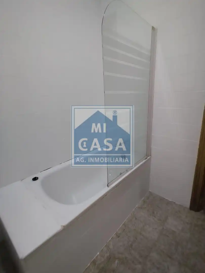 Bany de Pis en venda en Mérida amb Aire condicionat, Calefacció i Terrassa
