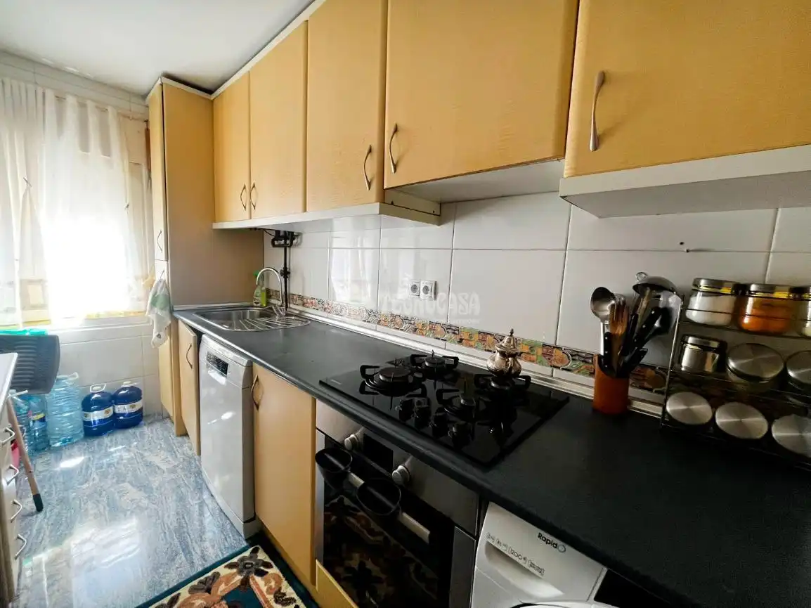 Cocina de Piso en venta en Utebo con Calefacción, Parquet y Terraza