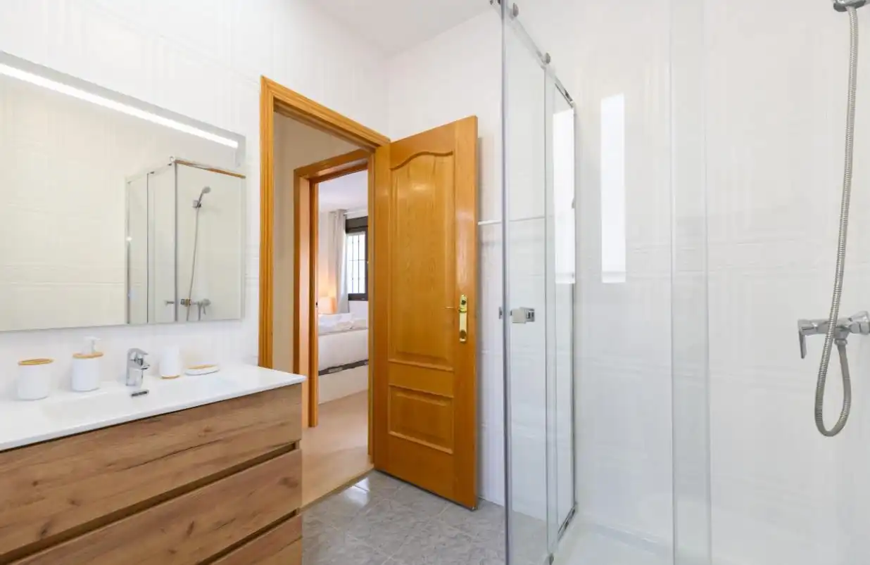 Bany de Àtic de lloguer en Madrid amb Aire condicionat, Calefacció i Parquet