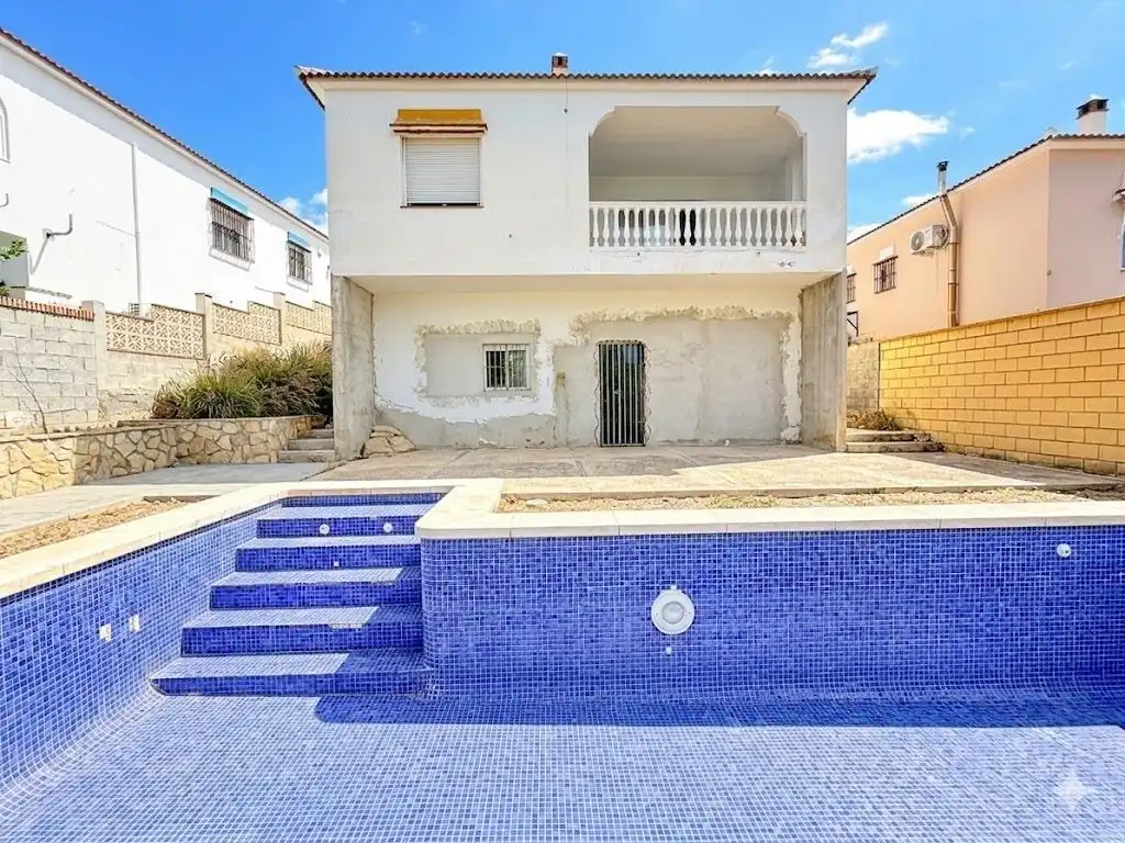 Piscina de Casa o chalet en venta en Alcaucín con Jardín privado y Piscina