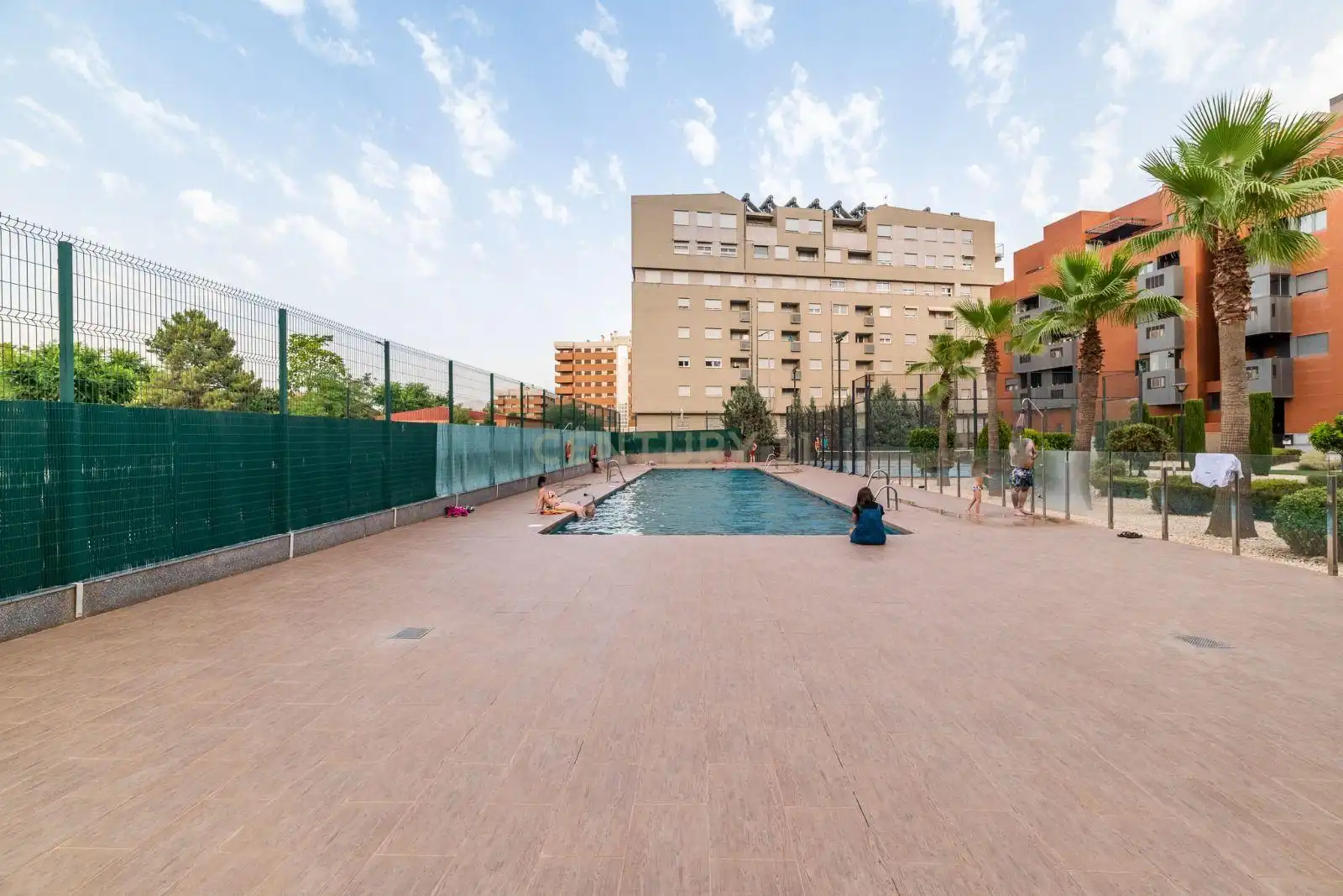 Swimming pool of Flat for sale in Granada  with Air Conditioner, Private garden and Oven