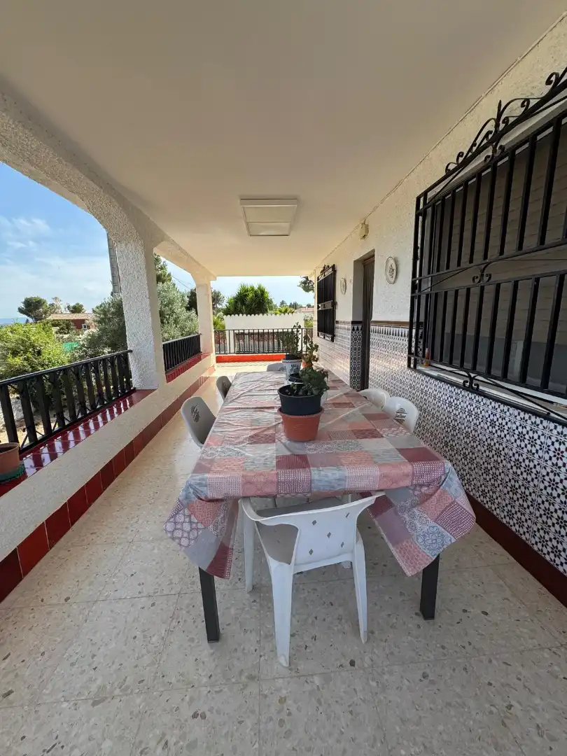 Terrassa de Casa o xalet en venda en Llíria amb Jardí privat, Terrassa i Piscina