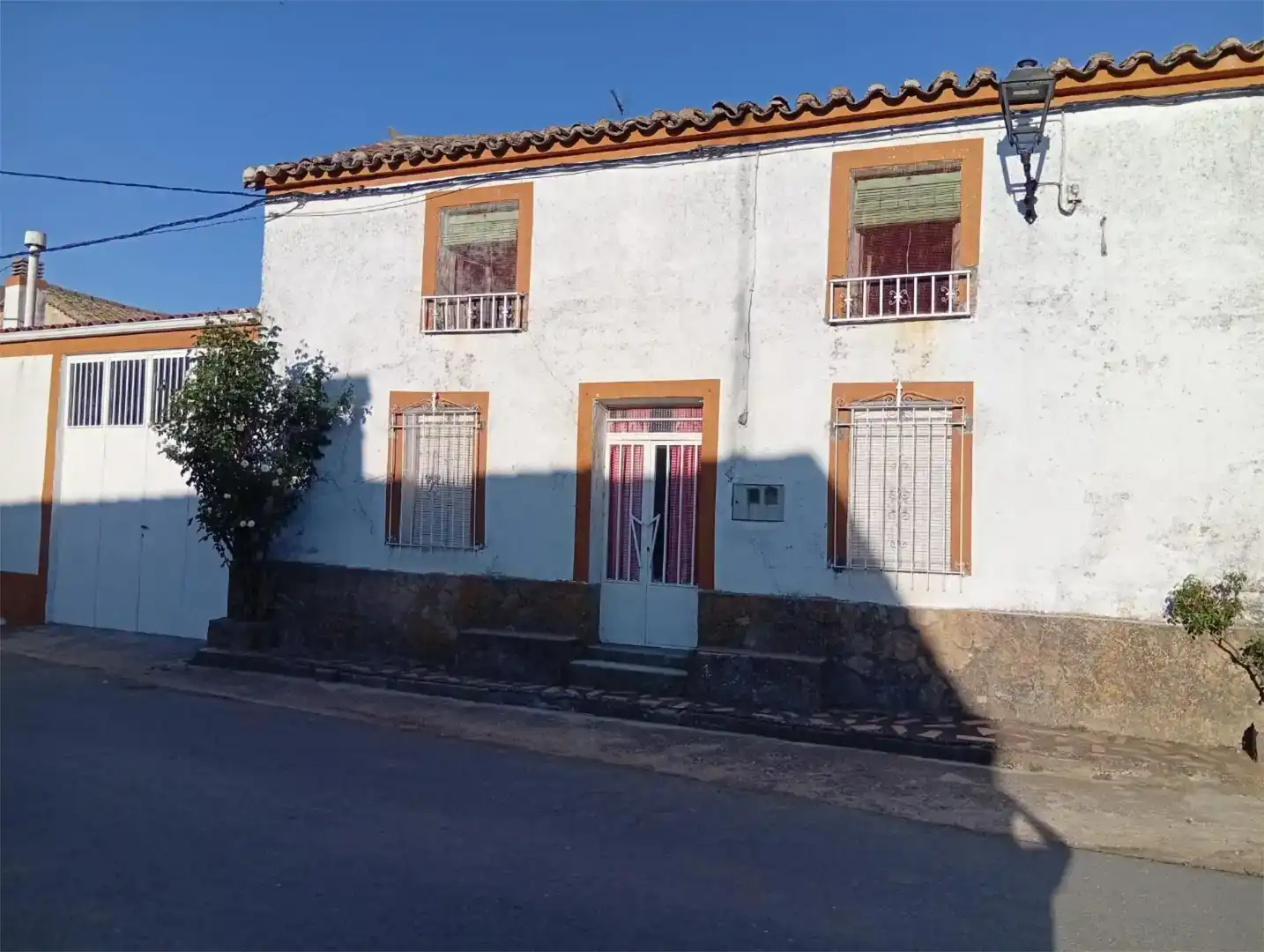 Vista exterior de Finca rústica en venda en Narrillos del Álamo, Ávila