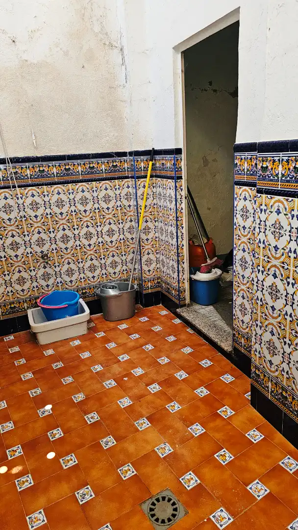 Bathroom of Houses for sale in La Algaba  with Air Conditioner, Heating and Terrace