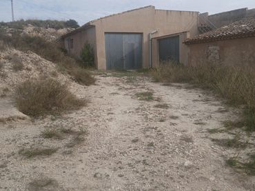 Local comercial en venta en Petrer