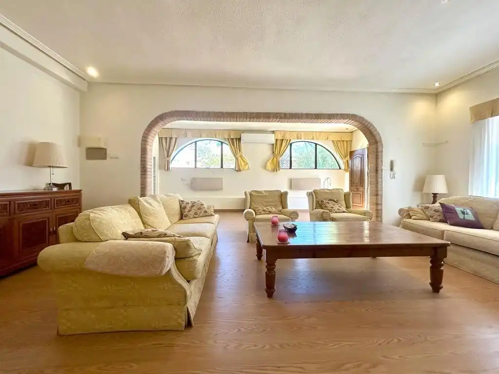 Sala d'estar de Casa o xalet en venda en Orihuela amb Piscina