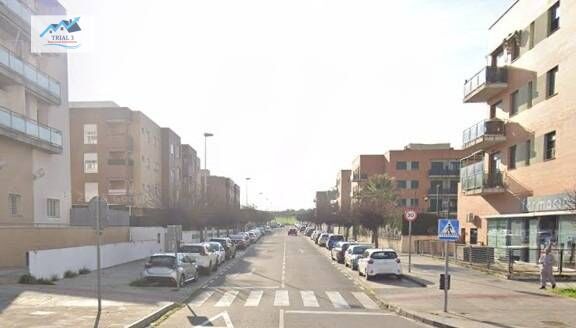Vista exterior de Pis en venda en Mérida amb Jardí privat, Terrassa i Balcó