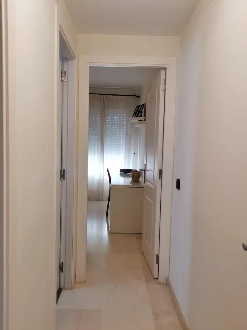 Piso de alquiler en Marbella con Aire acondicionado, Terraza y Amueblado