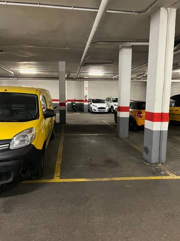 Garaje en Alquiler en Carrer de Santa Gemma, 4 en Riu Nord