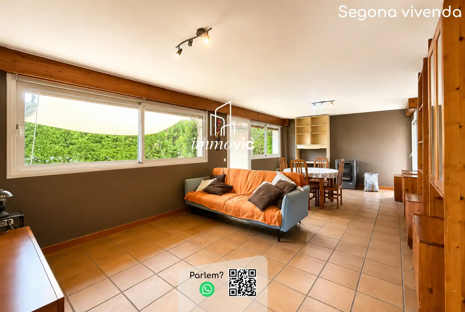 Sala de estar de Casa o chalet en venta en Centelles con Calefacción, Jardín privado y Parquet