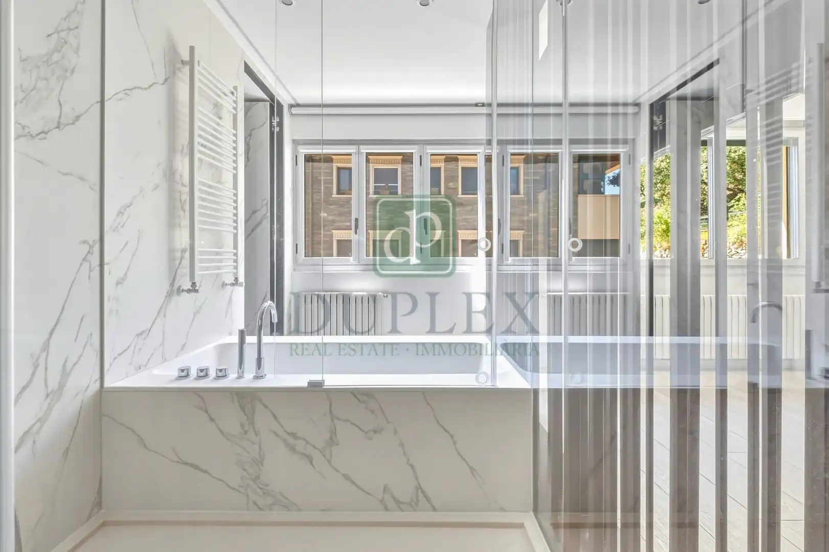 Baño de Apartamento en venta en Andorra la Vella con Aire acondicionado, Calefacción y Parquet