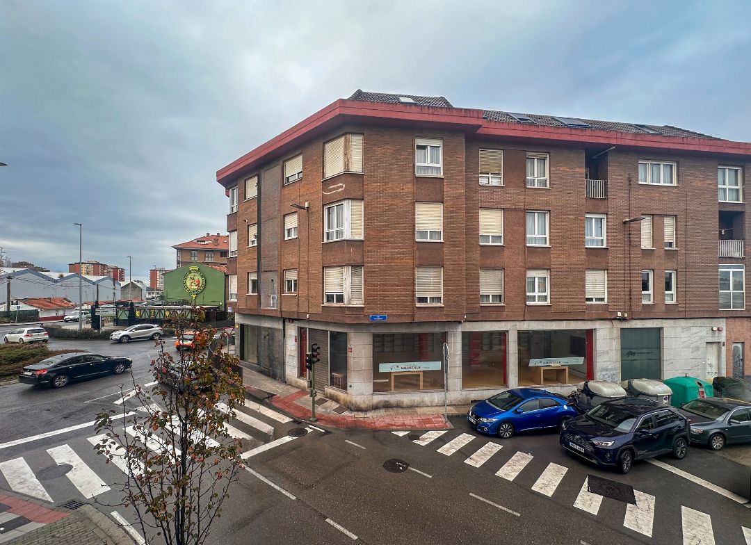 Vista exterior de Pis en venda en Santander amb Calefacció i Terrassa