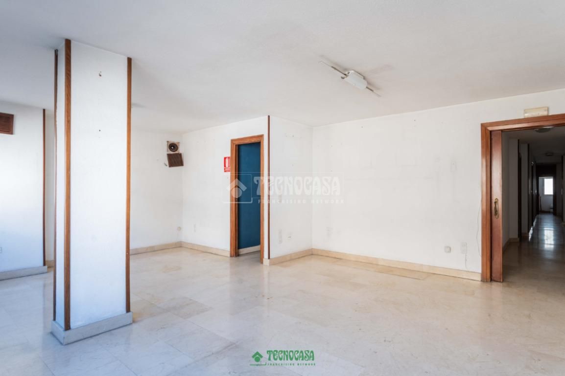 Flat for sale in  Almería Capital