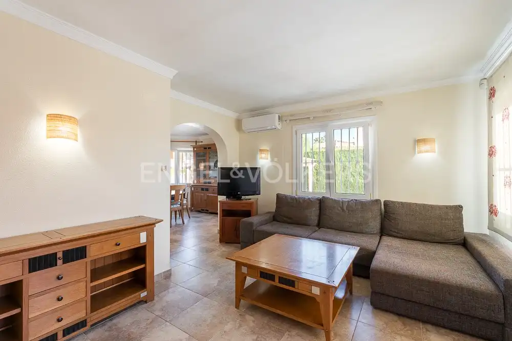 Living room of Houses for sale in Oliva  with Air Conditioner, Heating and Private garden