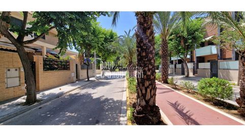 Foto 3 von Einfamilien-Reihenhaus zur Miete in Avenida Blasco Ibañez, Picanya, Valencia