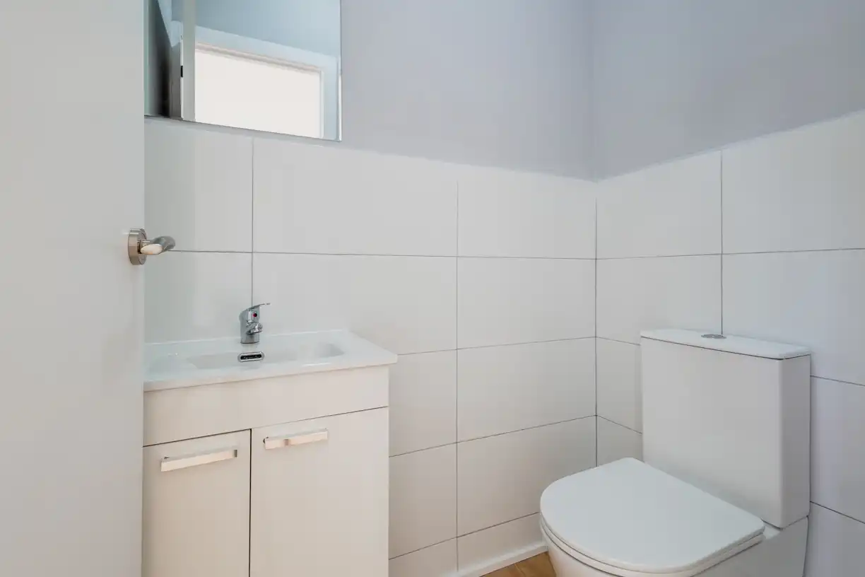 Baño de Piso en venta en Manresa con Horno y Balcón
