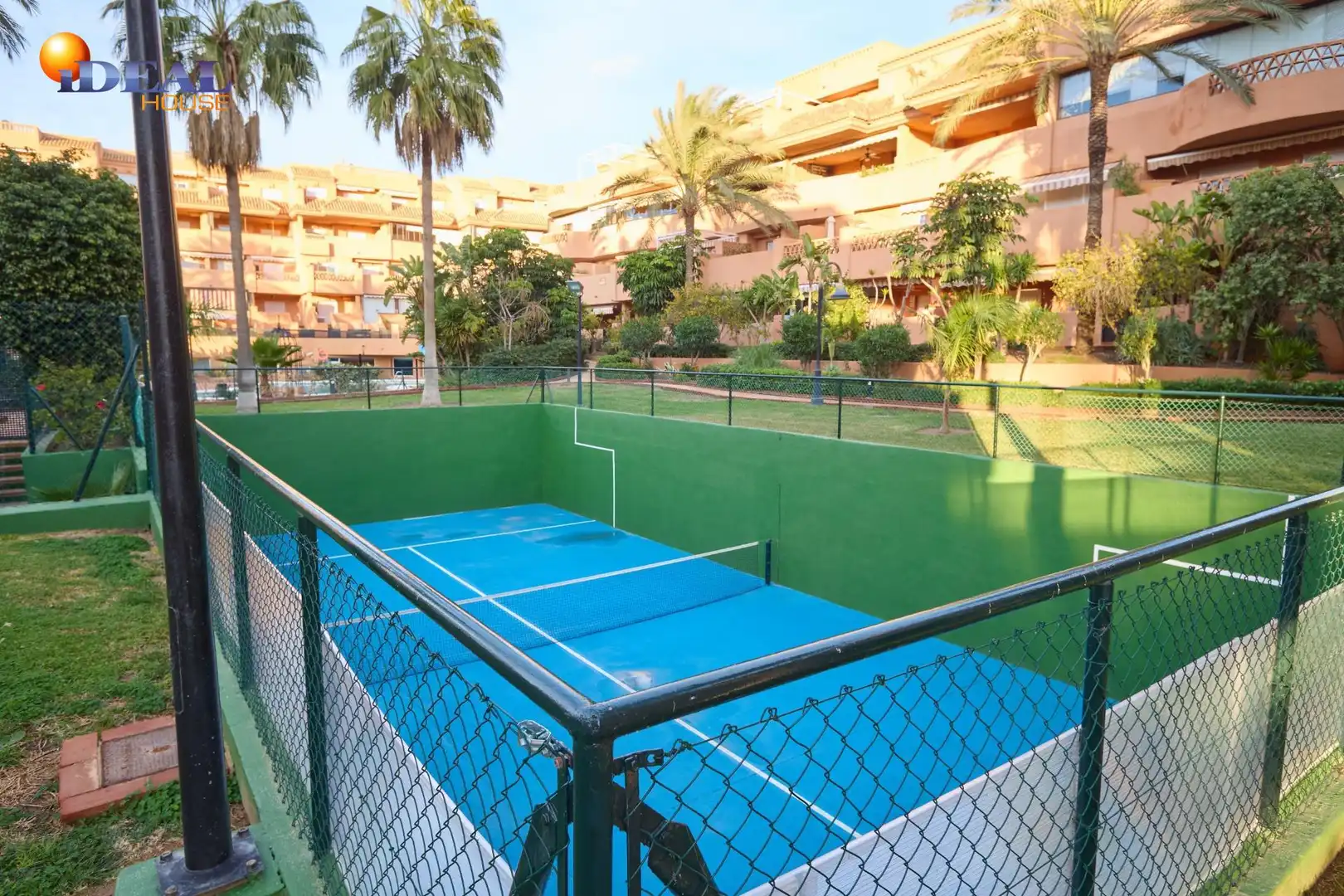 Vista exterior de Piso en venta en El Ejido con Aire acondicionado, Calefacción y Jardín privado