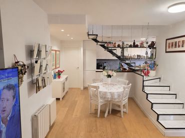 Duplex with lift for sale in Joan Garcia Nieto 12