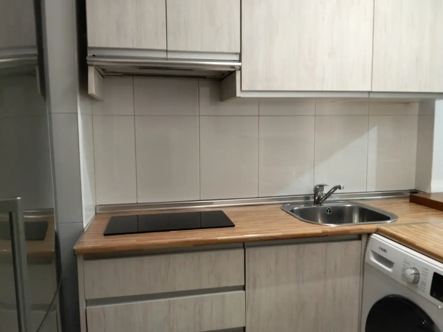 Cuina de Apartament de lloguer en Málaga amb Moblat