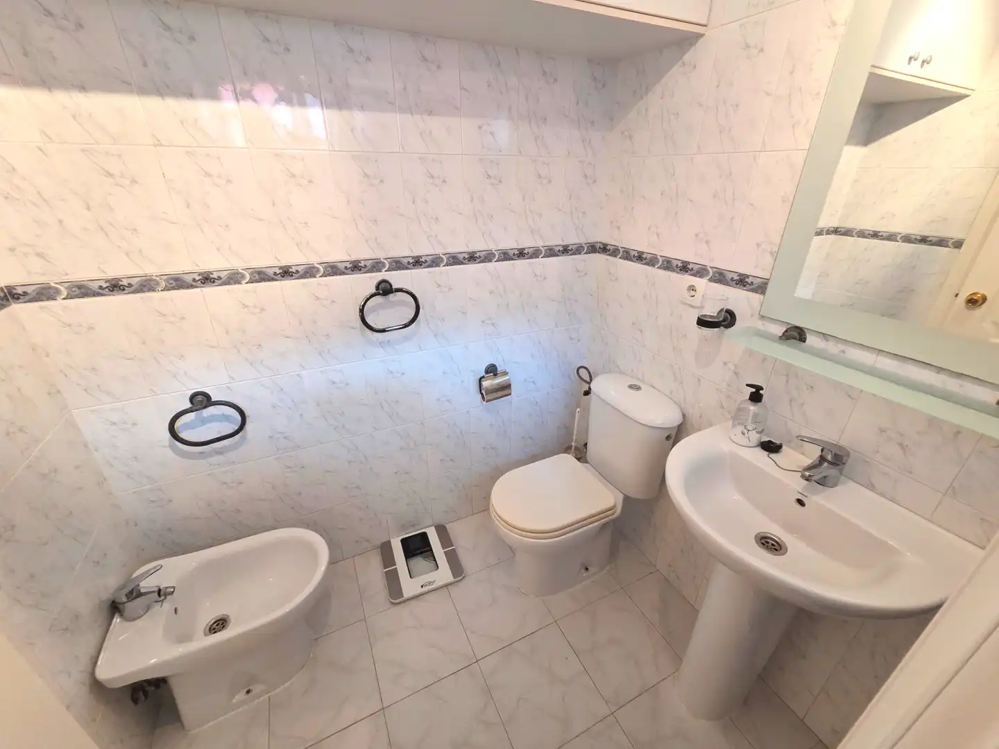 Bathroom of Attic for sale in Algeciras  with Terrace and Community pool