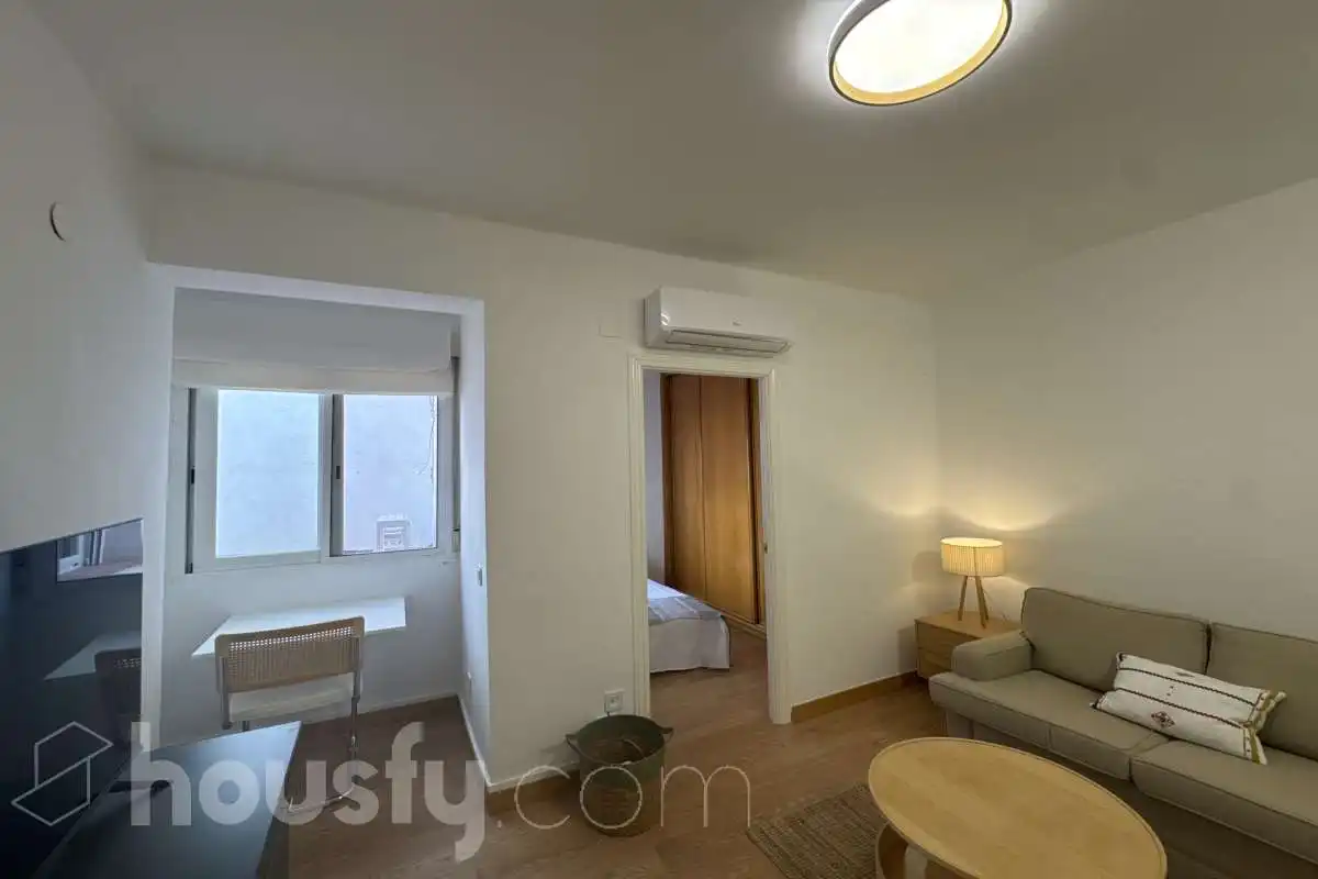 Sala d'estar de Pis de lloguer en Madrid amb Aire condicionat, Calefacció i Parquet