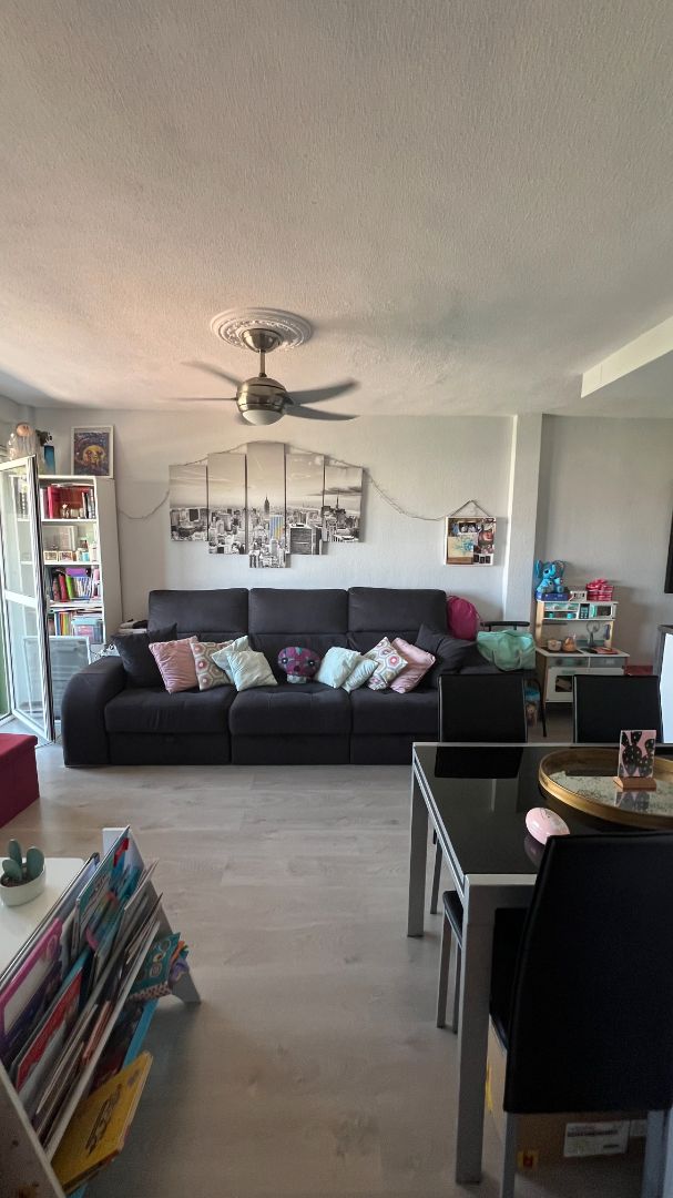 Living room of Flat for sale in Málaga Capital  with Air Conditioner, Terrace and Oven
