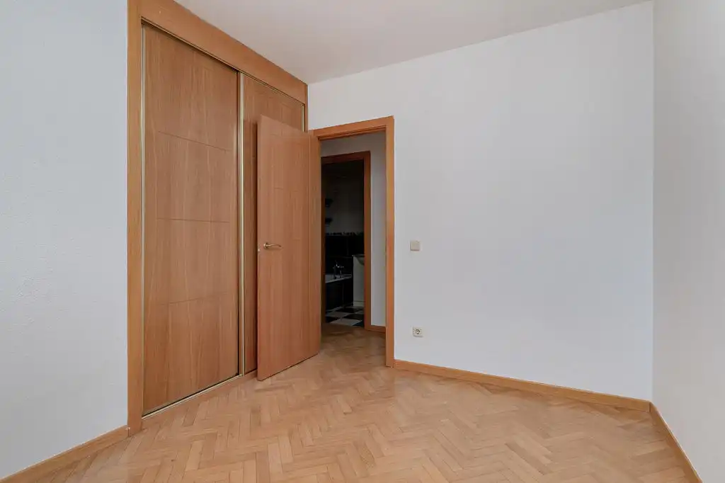 Flat with lift for sale in C/ Domingo Párraga, imagen 15