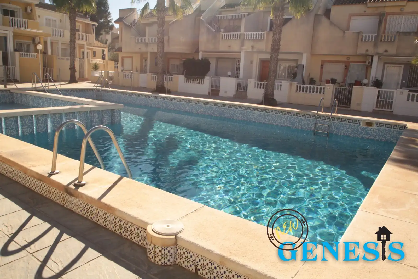 Swimming pool of Detached homes for sale in Guardamar del Segura  with Air Conditioner, Terrace and Storage room