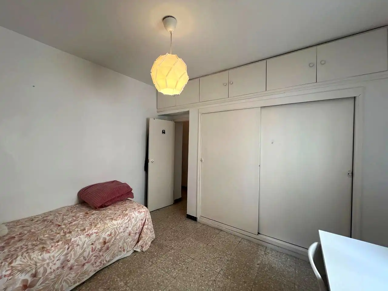 Flat for rent in Segre, El Plantinar – Avda. La Paz - El Juncal
