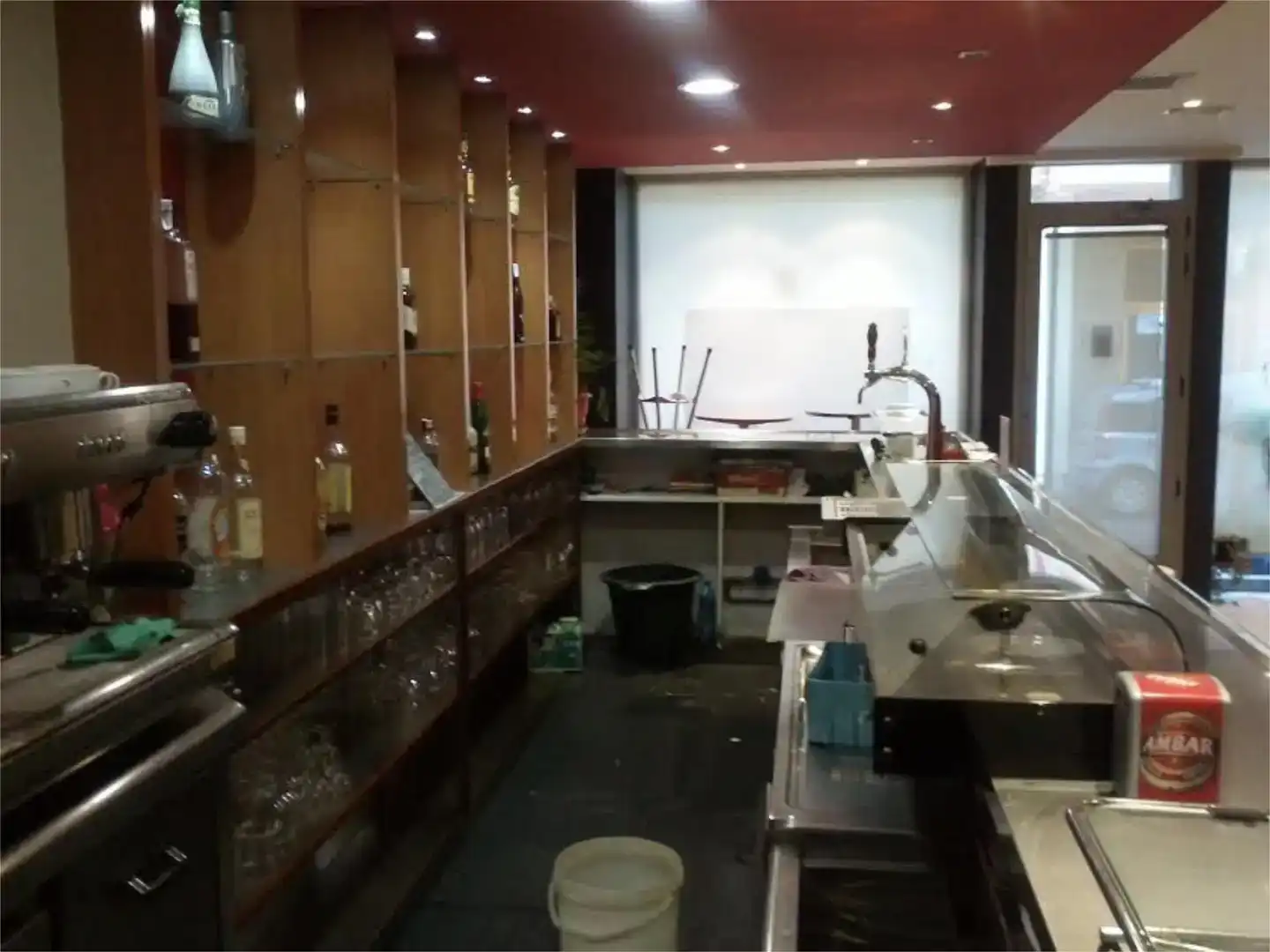 Commercial properties for rent in Jaca  with Air Conditioner