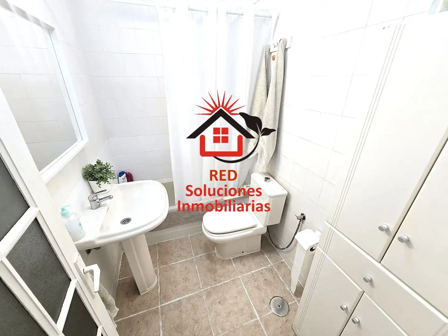 Bathroom of Flat for sale in El Rosario  with Terrace and Community pool