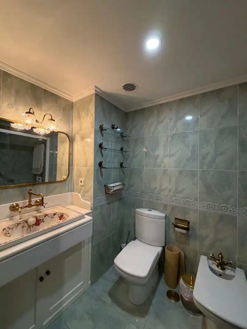 Baño de Piso en venta en A Coruña Capital  con Calefacción, Parquet y Trastero