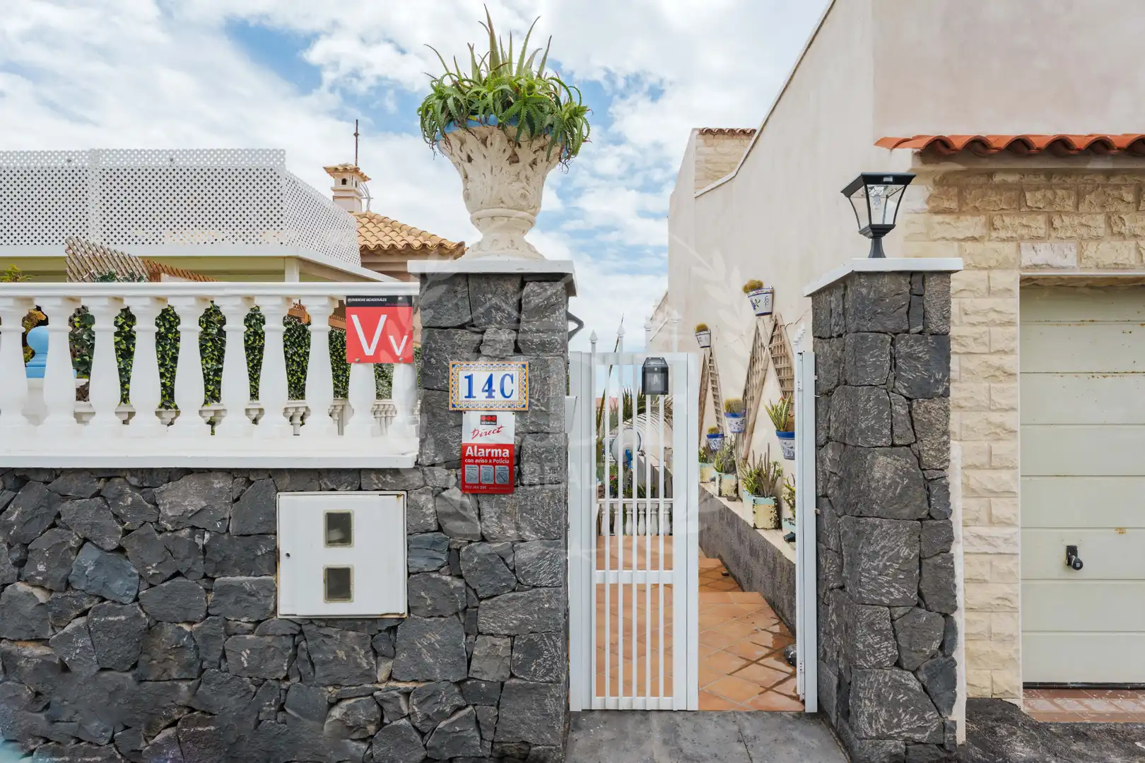 Vista exterior de Casa o chalet en venta en Granadilla de Abona con Aire acondicionado, Calefacción y Jardín privado