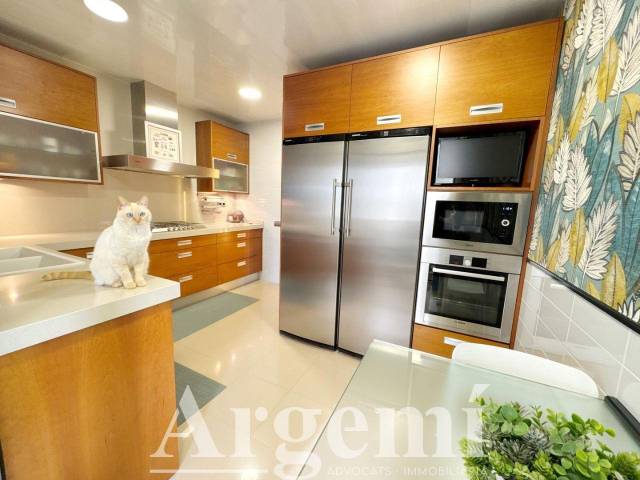 Piso en Venta en Santa Perpètua de Mogoda